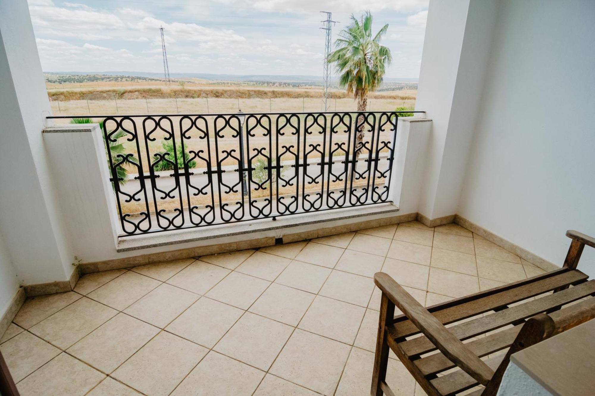 Hotel Hacienda Don Manuel Granja de Torrehermosa Extérieur photo